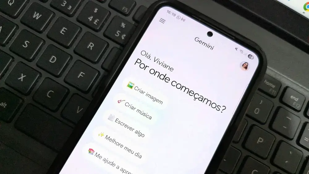 Gemini pode liberar criação de assistentes de IA no celular
