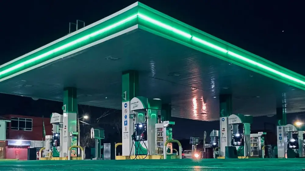 Golpe do parafuso em bomba de gasolina: alerta ou farsa?